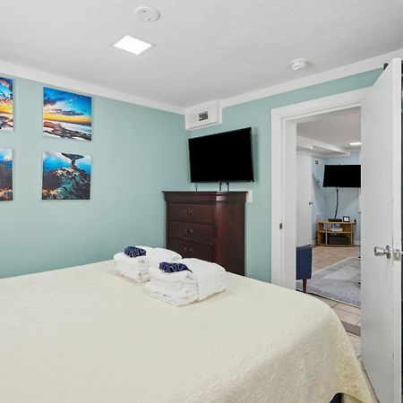 23 Center St - Sunny Side Down - Downstairs Apartment Folly Beach Exteriör bild